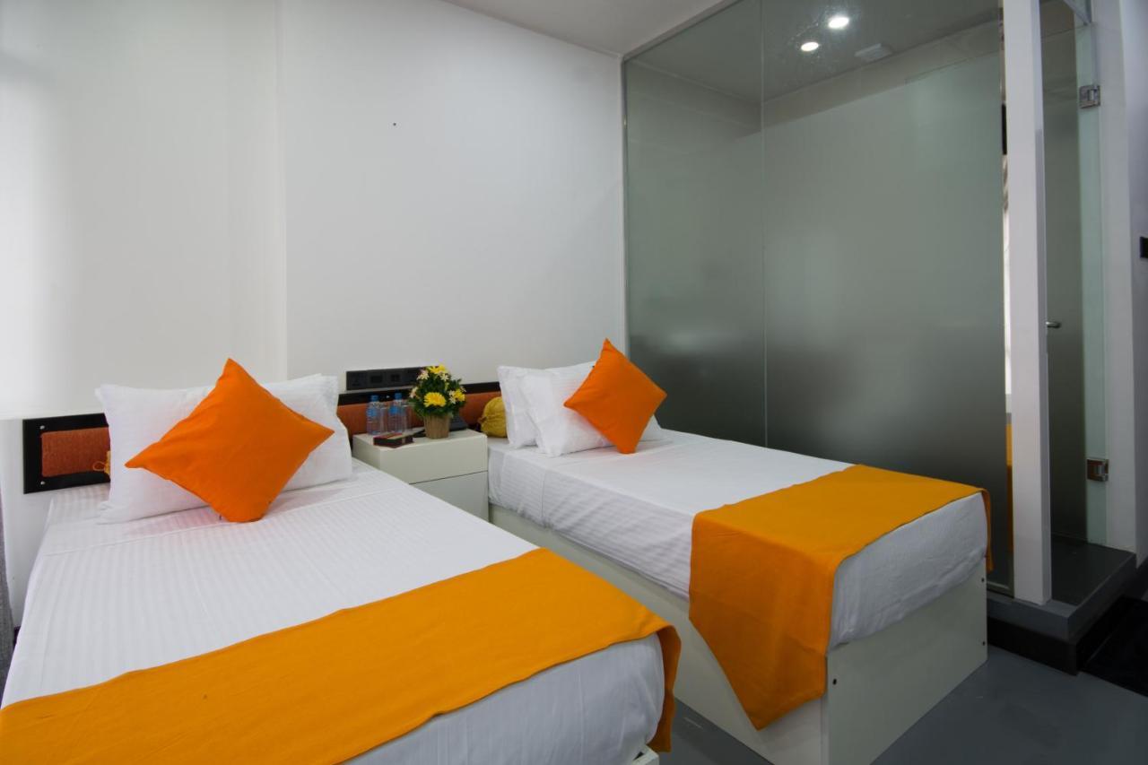 Avora Hotel Kandy Extérieur photo