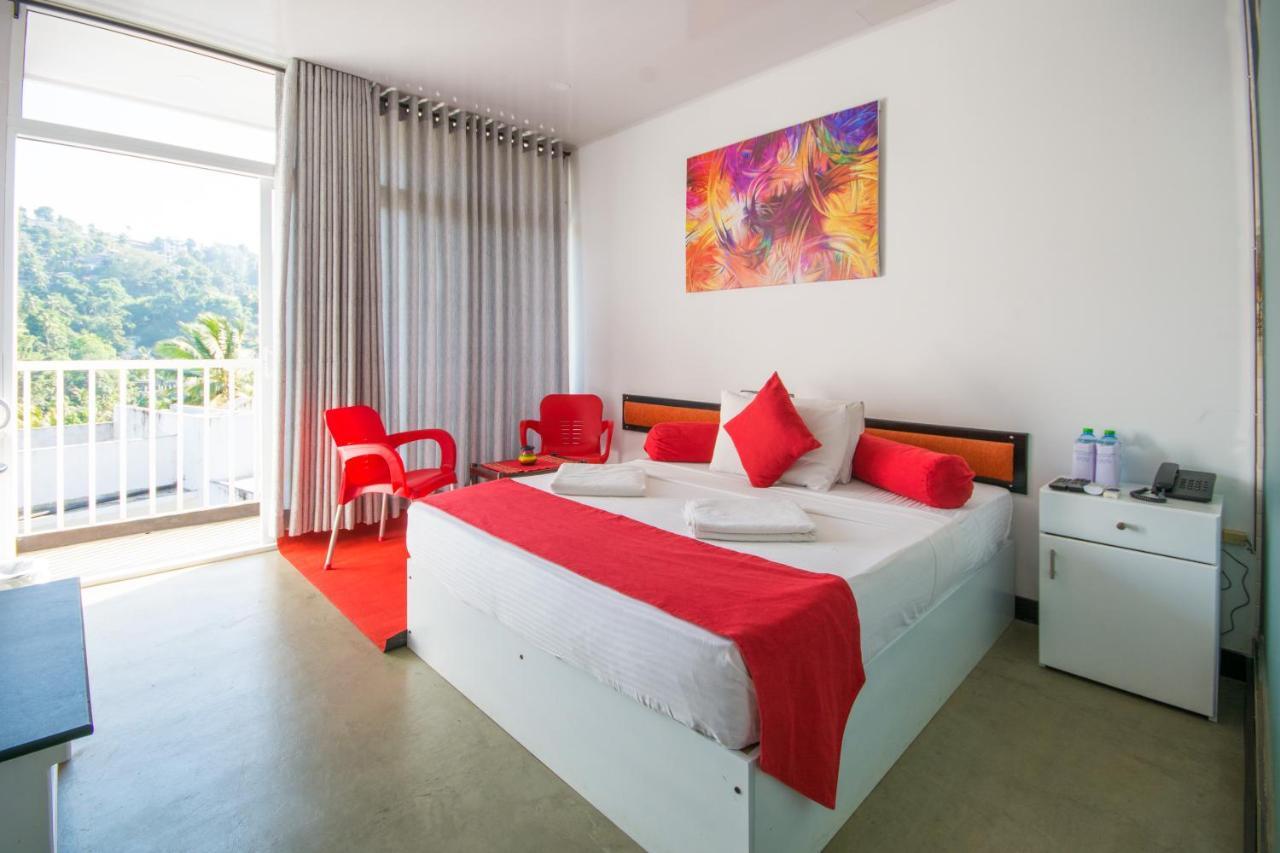 Avora Hotel Kandy Extérieur photo